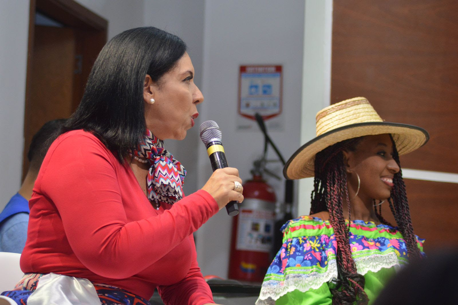 Petronio a la u 2 Petronio a la u 2